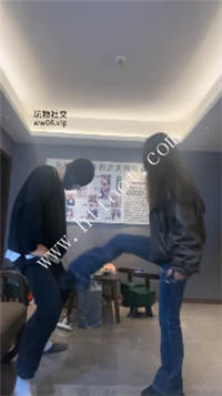 dr3xnppe5ua.jpg