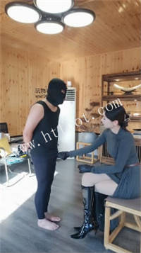 1p4zdmaluor.jpg