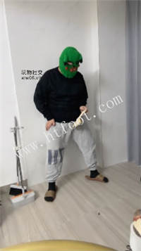 tkntwuvgbcw.jpg