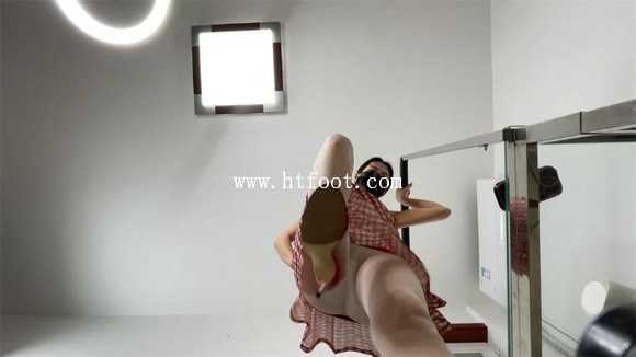 nlq5sls1fol.jpg