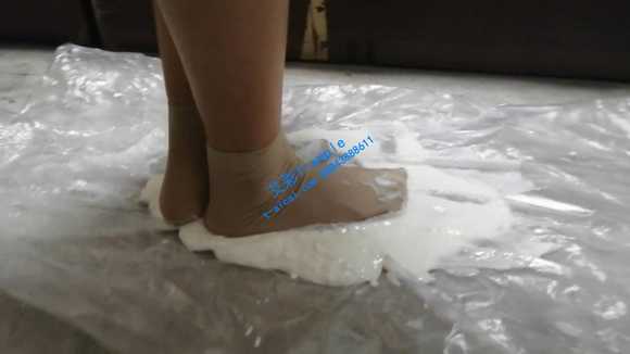 2zbe5ugd03m.jpg