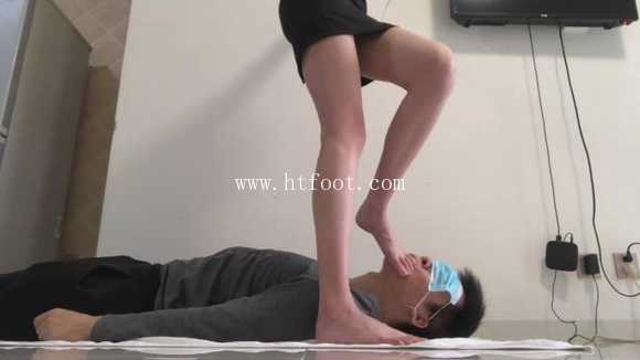 aht153s3upy.jpg