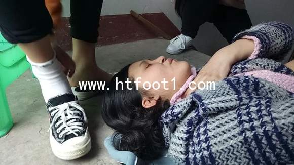 qhw14dp4nap.jpg