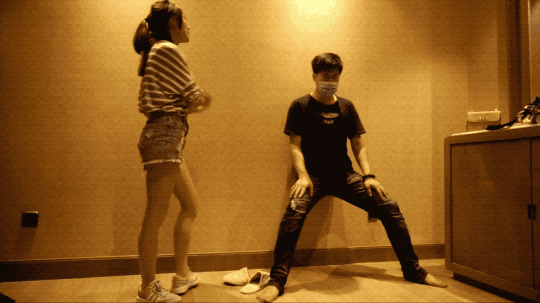 fqm0zmykjin.gif