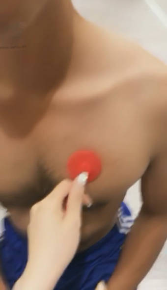 shtqceqoar4.jpg