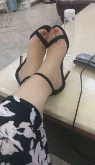 qpqjp2s41x2.jpg