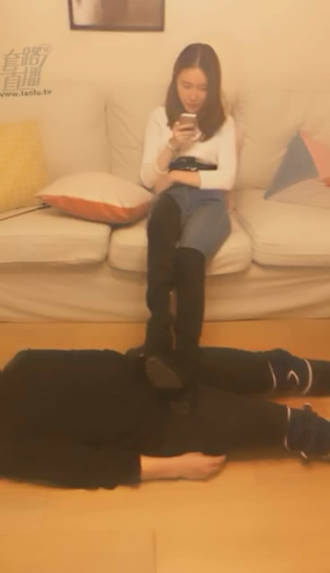 m2r0llnglq5.jpg