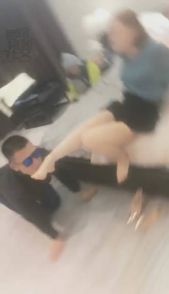 sk3tjcli20e.jpg