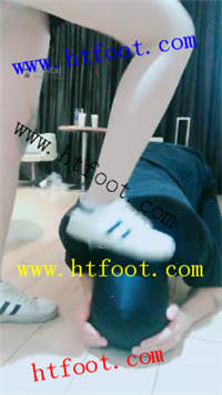 2r0x4ae2cbp.jpg