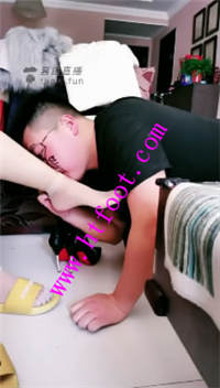 flq3udxnqa4.jpg