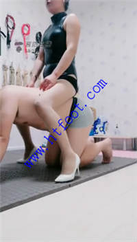 tg4qtfnzzvm.jpg