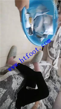2kxrbfbbnae.jpg