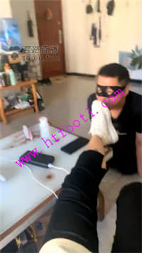 vuv5mf5rscx.jpg