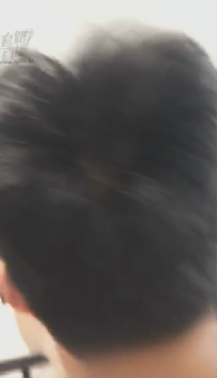 eb32n1xed1n.jpg