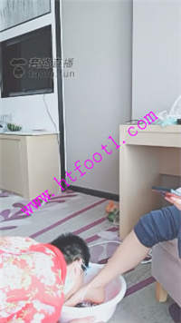 uvgn3elysy4.jpg
