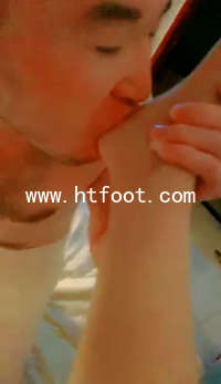 idnxuwy155l.jpg