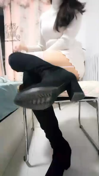 lny10rz5ybi.jpg