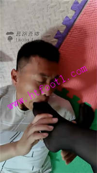 mjc3ofs3cn4.jpg