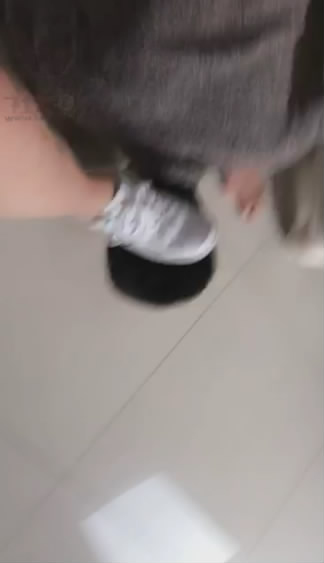 d5p3ook1h4r.jpg