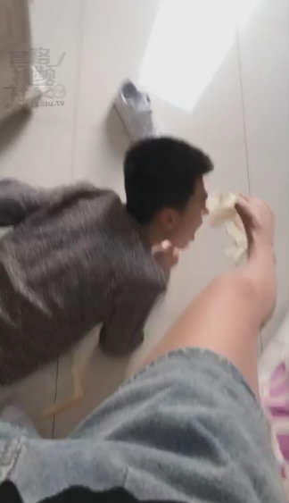 xfakfx0h4b3.jpg