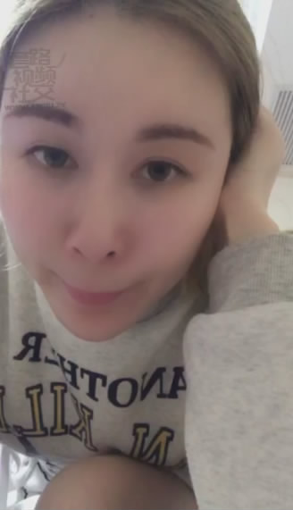 xqxoc0fb3au.jpg