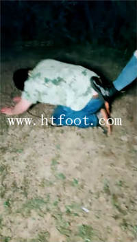 f4yv12413ph.jpg