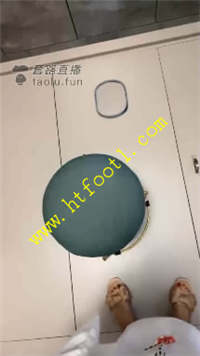 4w1t0lua1ok.jpg