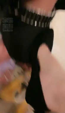 v1kblvcmpmr.jpg