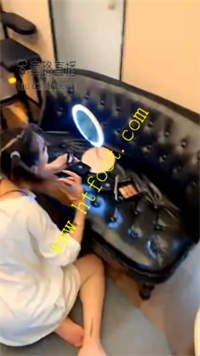54o3ye3qy3f.jpg