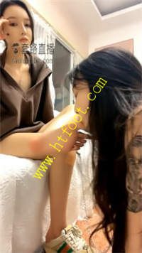 yogp0ut2alc.jpg