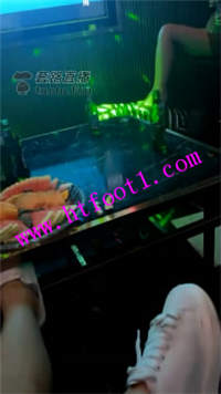 w44o30rb0sh.jpg