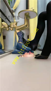sonqqc2un01.jpg
