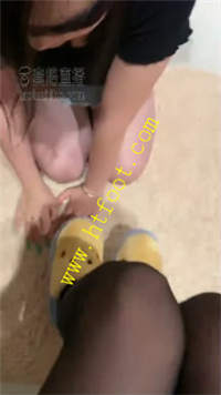 yeys1xbagrv.jpg