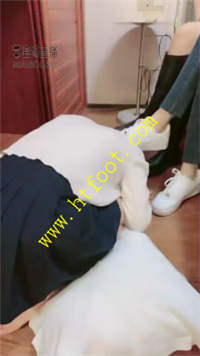 gkvfrc1juw4.jpg