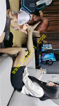 0vb0pjvaim2.jpg