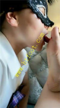 nwlsf02axs1.jpg