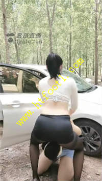 xfxygcv40q0.jpg