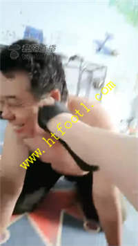 r3edghi1q4z.jpg