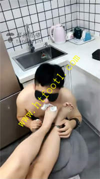 aqq2al2xys4.jpg