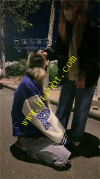 upk21ccvhne.jpg