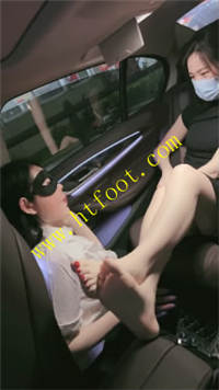 r1od0jeqsg0.jpg