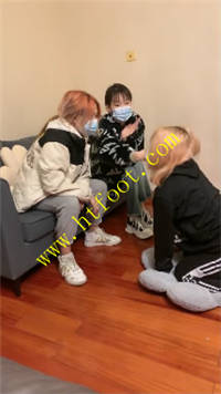r1qup05i14u.jpg