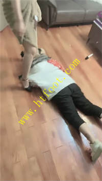 1iia2awkgd3.jpg