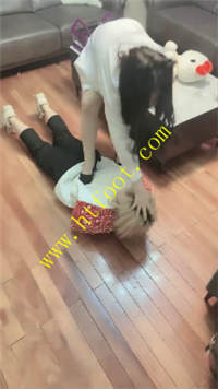 ojggcdwcxup.jpg