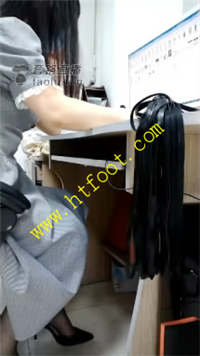 230cuf5x1wu.jpg