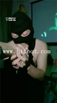 t2uid35xp5p.jpg