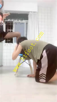 kynd03stk4d.jpg