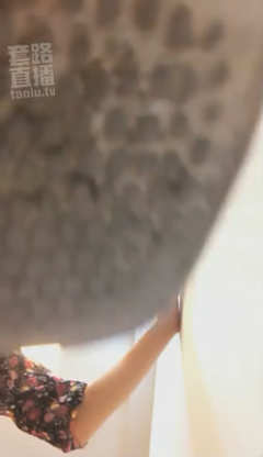 a3bz4jutaxx.jpg
