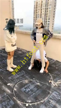 4np25cx0lyy.jpg
