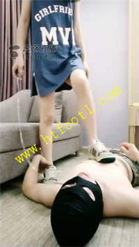 133bl1ox4j0.jpg